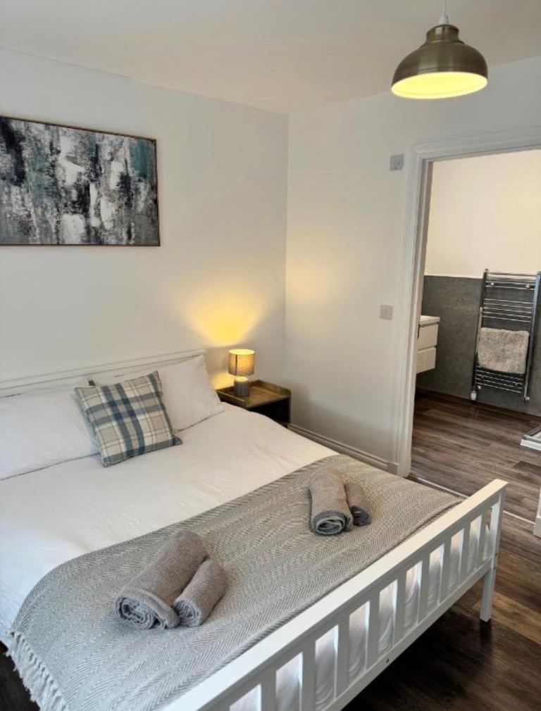 Large En-Suite Rooms in AL10 - All Bills inc!