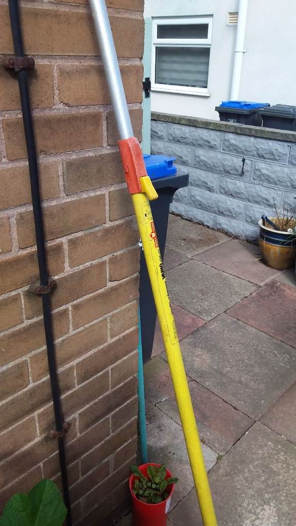 Garten hand tree loppers.plus pruning saw.