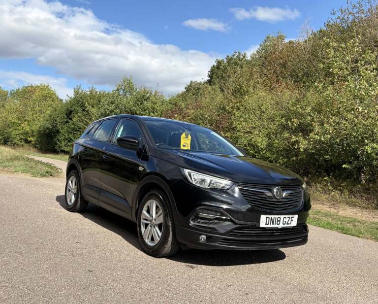 2018 Vauxhall Grandland X 1.2 Turbo SE 5dr HATCHBACK PETROL Manual