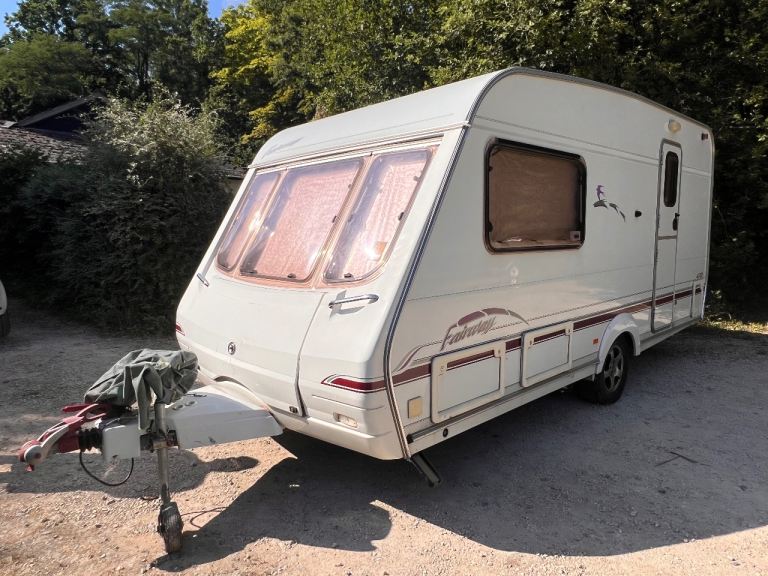 Swift Fairway 470 Caravan 2 birth