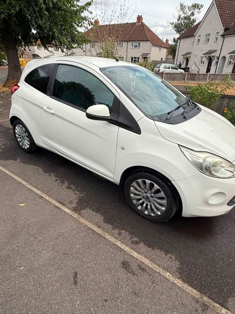 Ford, KA, Hatchback, 2010, Manual, 1242 (cc), 3 doors