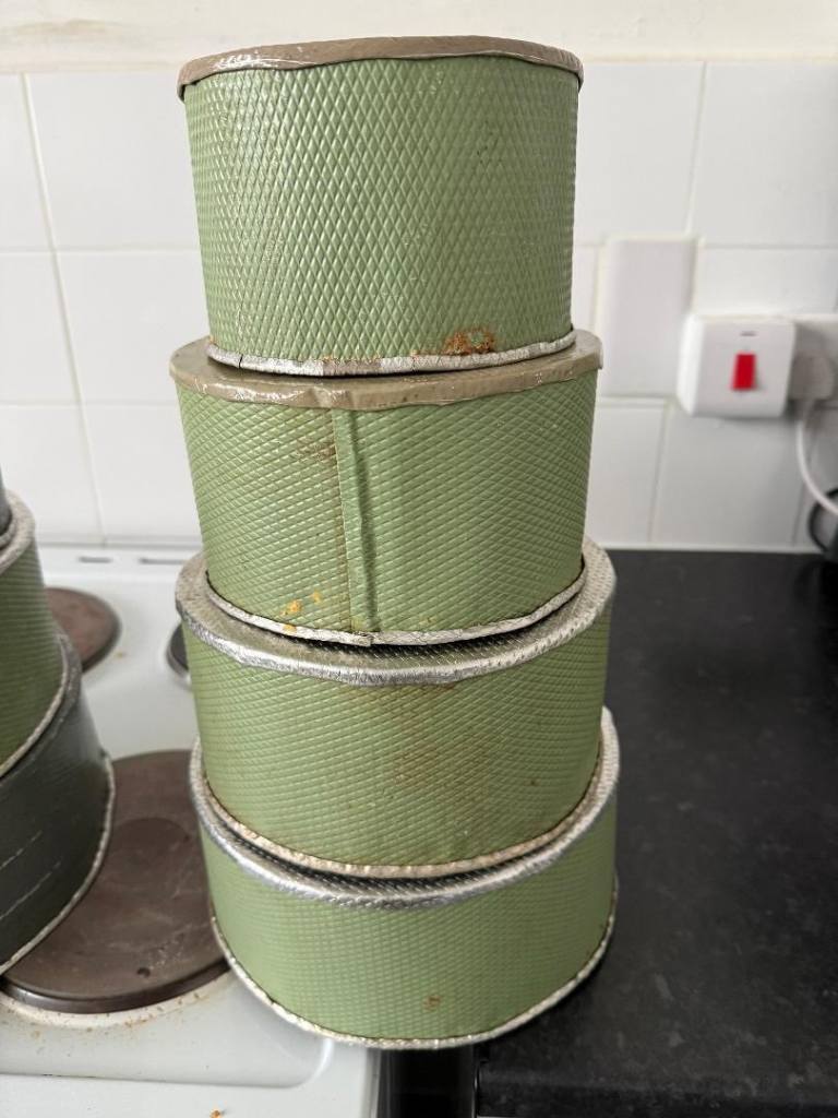 CAKE PANS