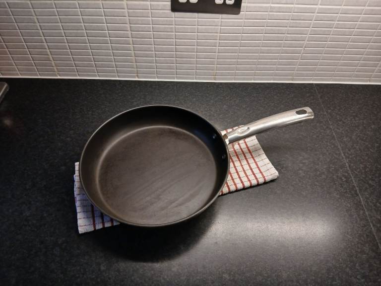Thomas frying pan