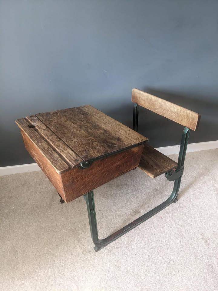 Lovely Edwardian 1910-20s Child's School Desk 