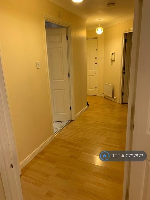 2 bedroom flat in Petworth House, Hove, BN3 (2 bed) (#2797873)