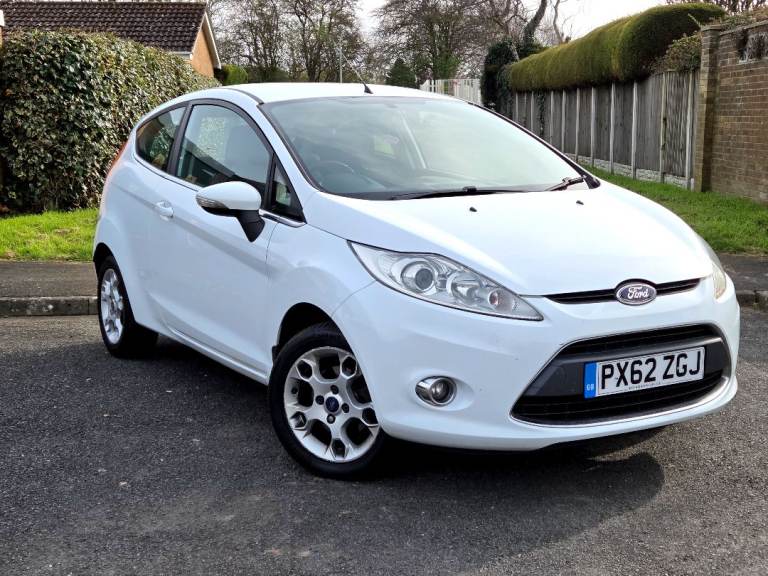 2012 FORD FIESTA 1.2 ZETEC - DRIVES VERY WELL- CHEAP TO RUN- LONG MOT- HISTORY