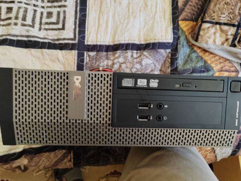 Dell OptiPlex 390 SFF Desktop PC 8GB RAM – No HDD – Spares or Repair