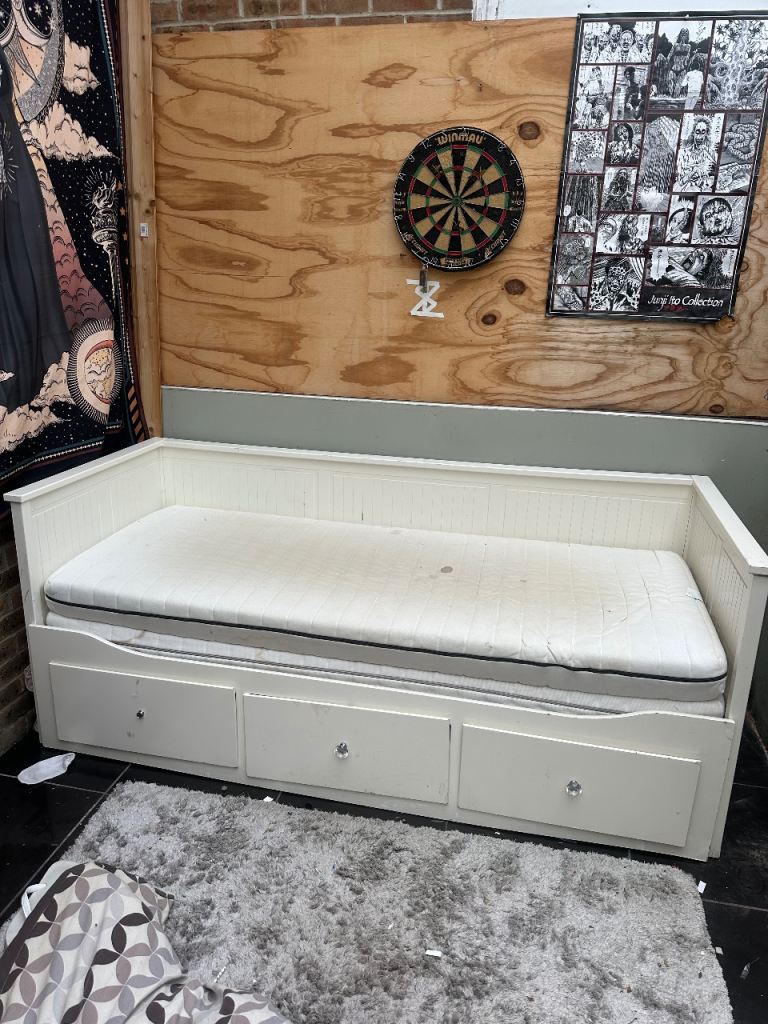 IKEA hemnes trundle bed