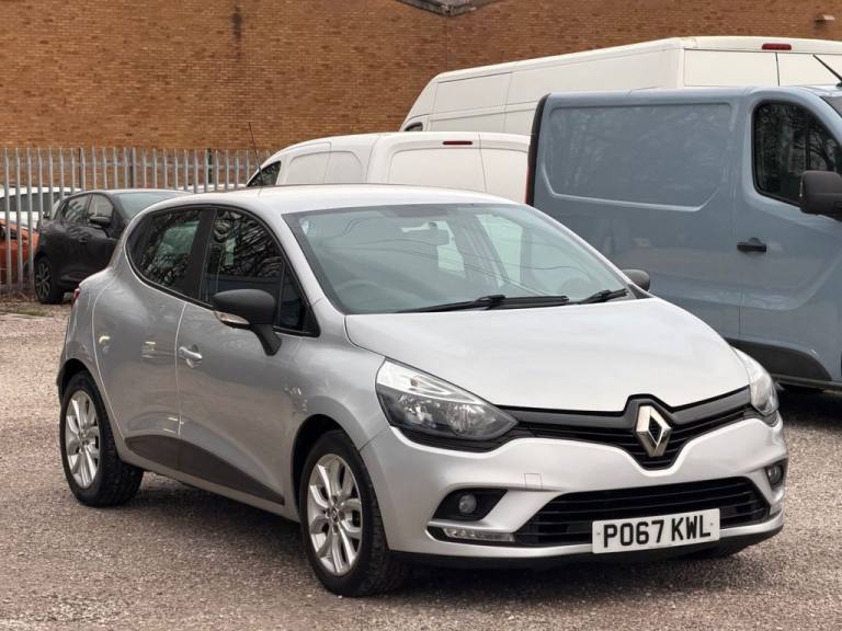 2017 Renault Clio 1.5 dCi Play Hatchback 5dr Diesel Manual Euro 6 (s/s) (90 ps) Hatchback Diesel ...