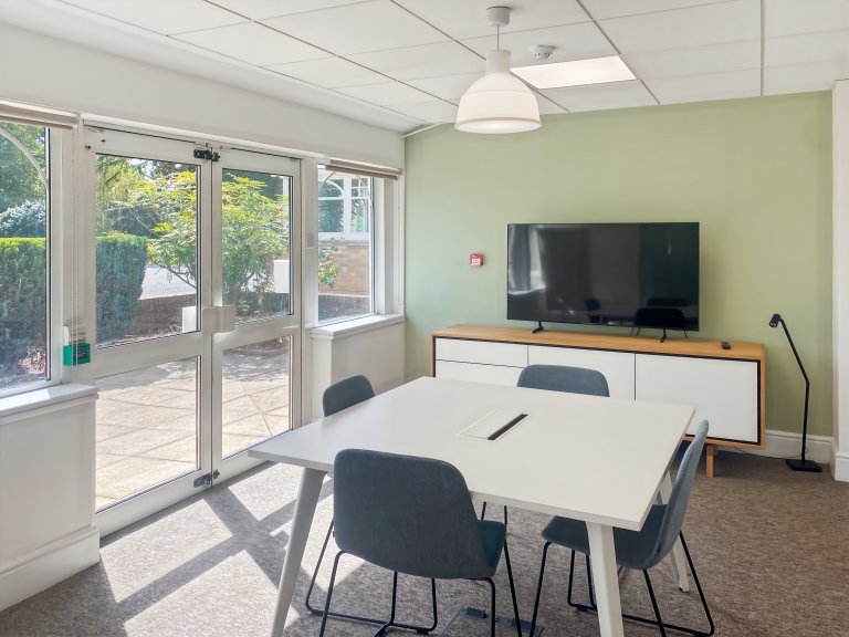 Worcester - WR52ZX \ Office Space for Rent - 4 Workstations