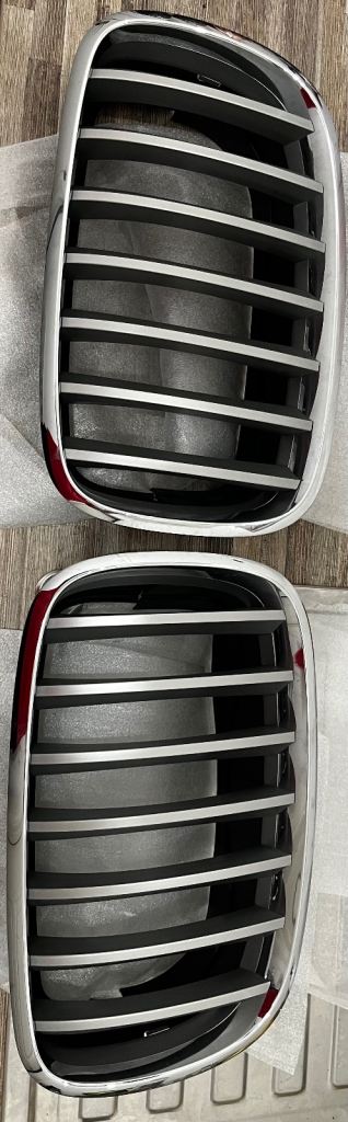 BMW X5 40d Grille 2011 OEM