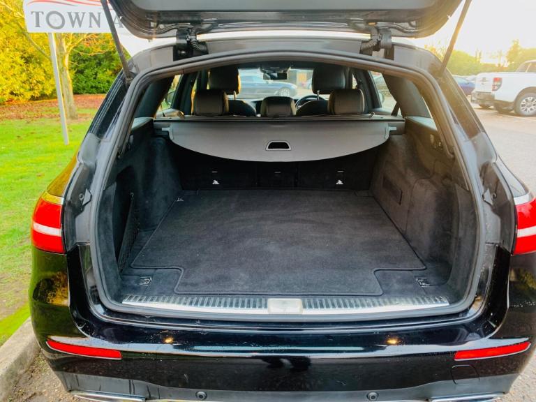 2017 Mercedes-Benz E Class E220d AMG Line 5dr 9G-Tronic ESTATE DIESEL Automatic