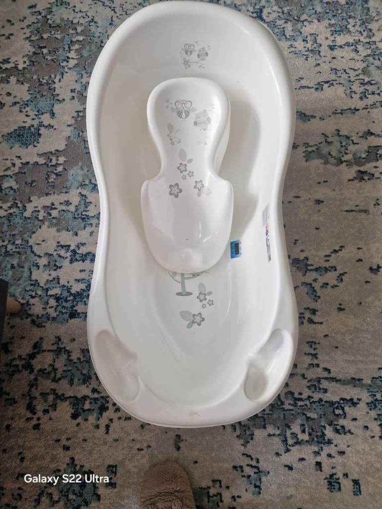 Baby bath 2 in 1 like new - £5