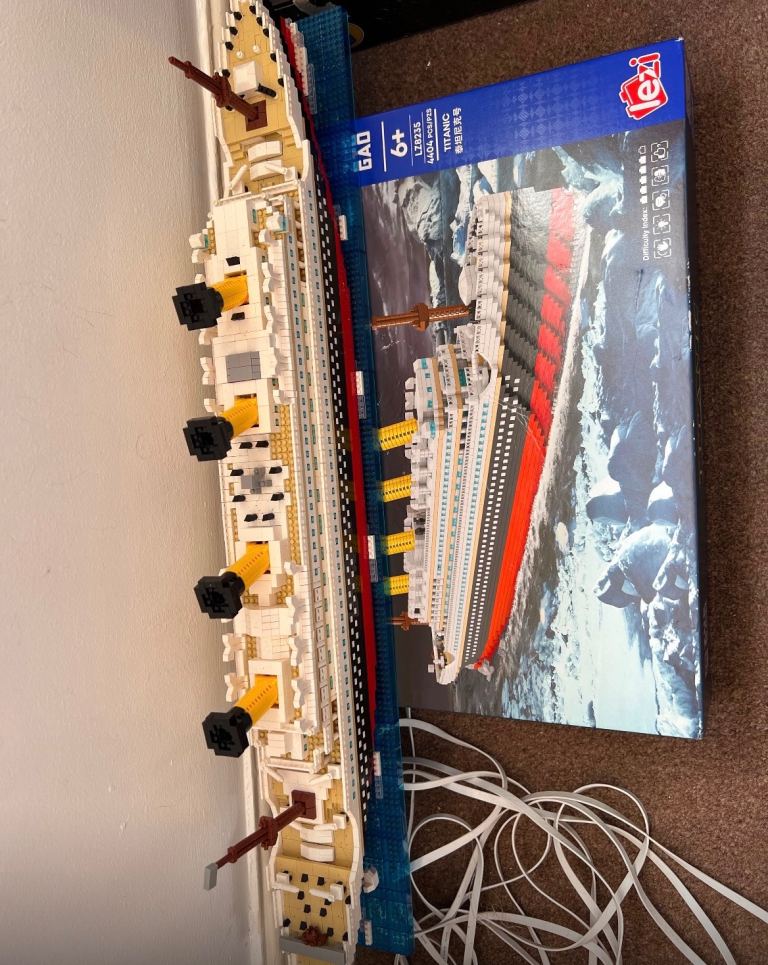Lexi Building Blocks Titanic Model – As Good As New