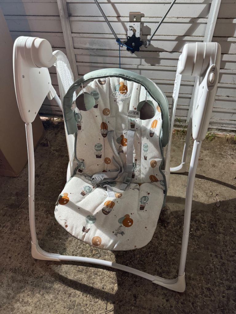 Graco Baby Swing/Bouncer – Good Condition