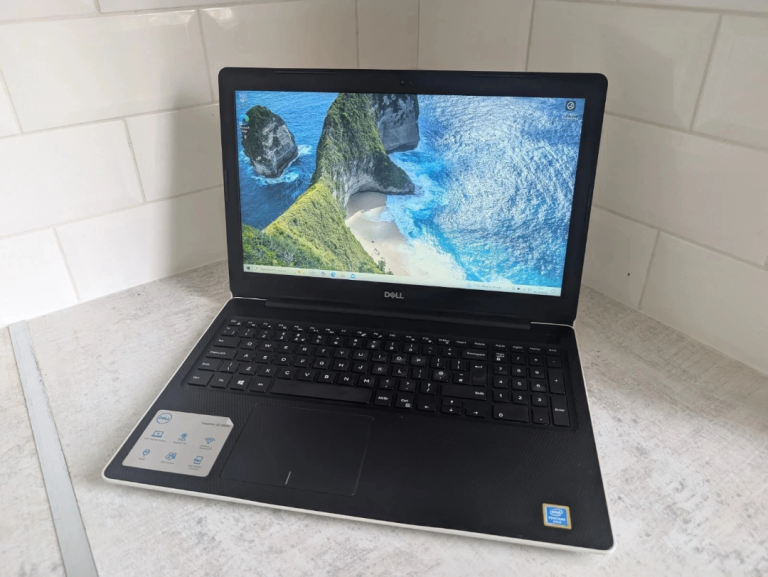 Dell Ispiron 15 3000 - 128GB