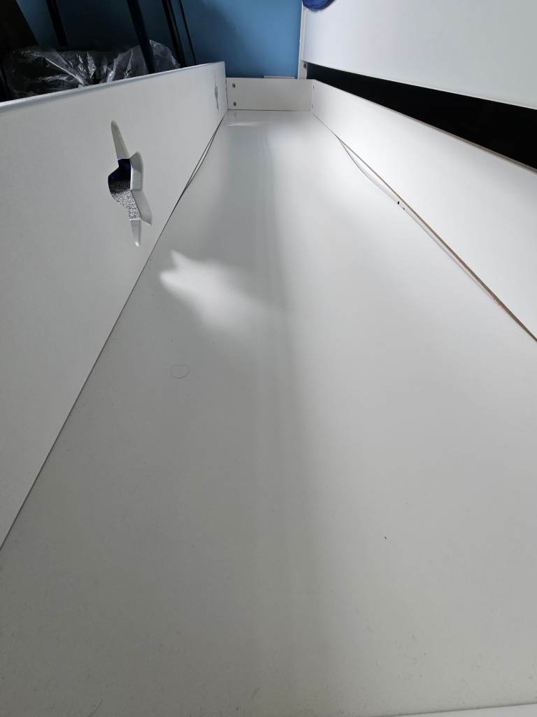 Single bed with mattress and blanket 