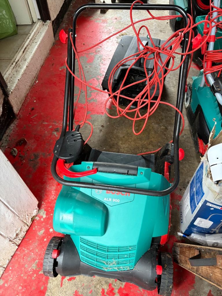 Bosch ALR 900 lawnmower