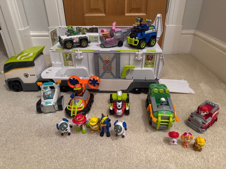 Paw patrol bundle - Patroller Truck, Vehicles & Figures