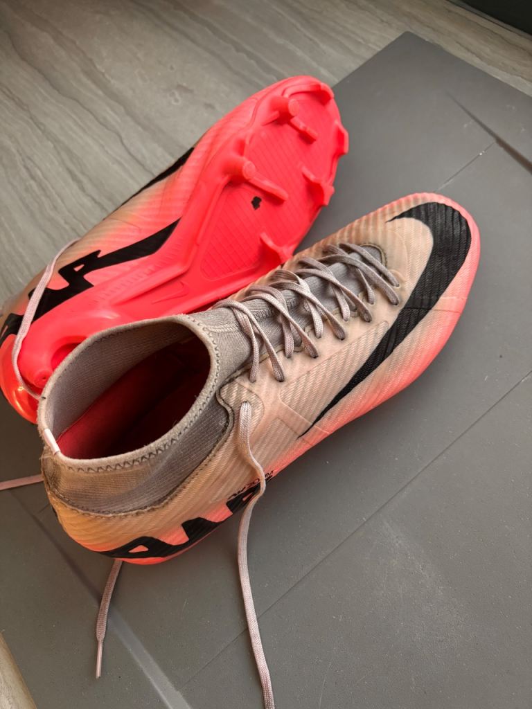 NIKE AIR ZOOM MERCURIAL SUPERFLY IX ACADEMY FG/MG