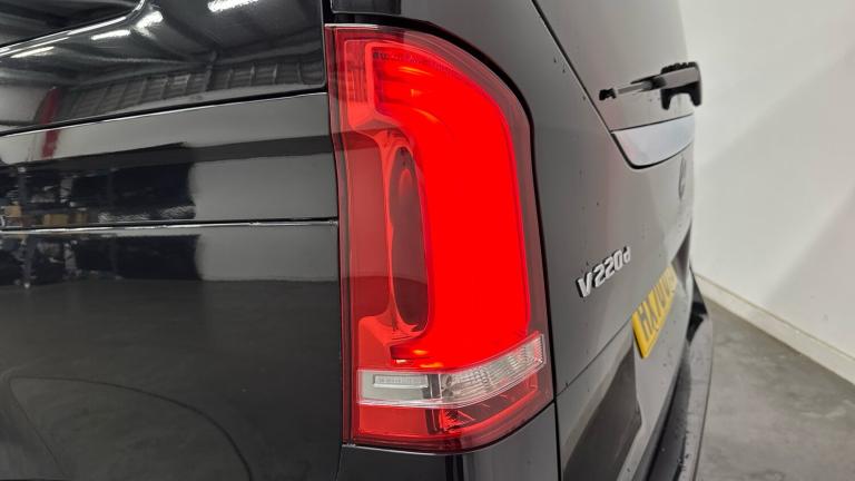 2020 Mercedes-Benz V-Class V220 d Sport 5dr 9G-Tronic [Extra Long] Diesel Estate Estate Diesel Au...