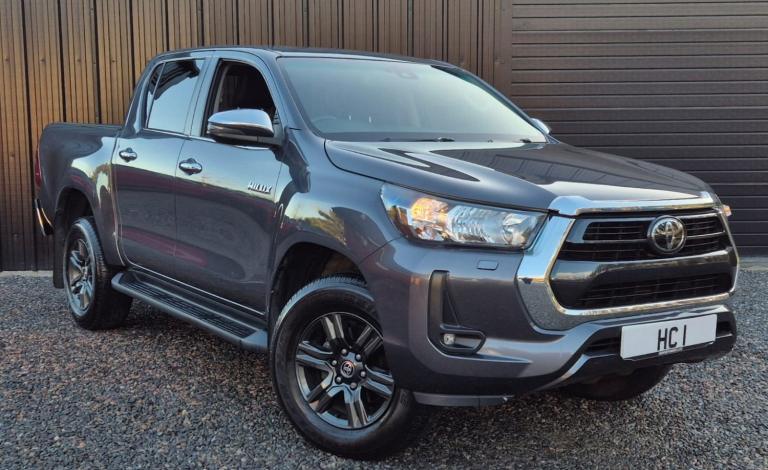 TOYOTA HILUX 2.4 D-4D Icon 2022