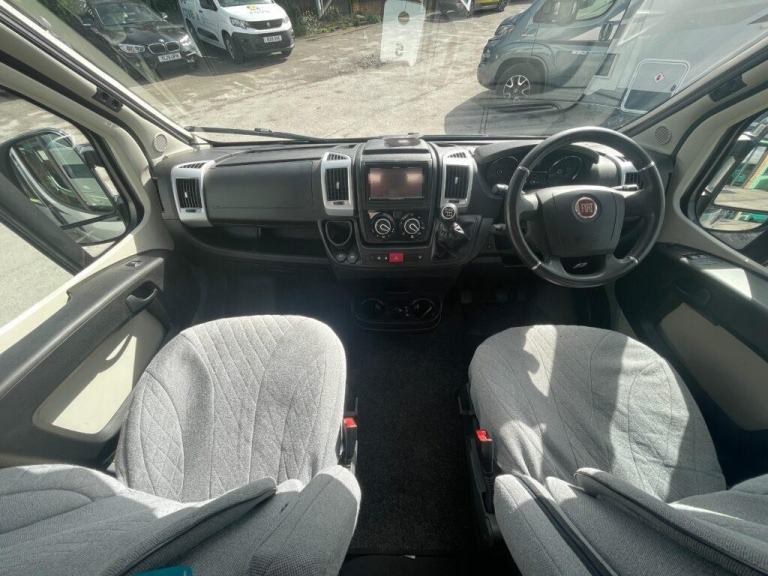 Sunlight Cliff 640 3 Berth 4 Belt Rear Transverse Bed Dinette Conversion Camperv