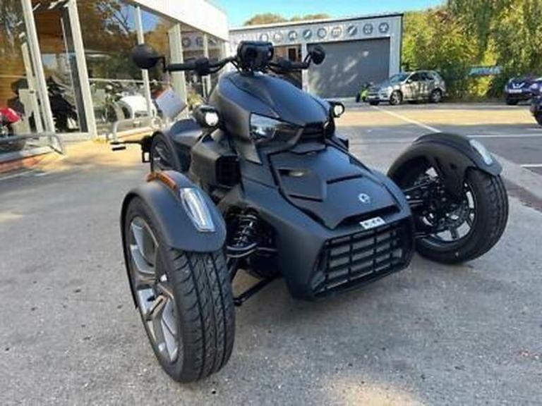26 PLATE Can-Am Ryker 900 Fully Automatic Trike