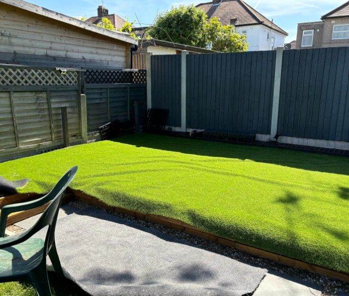 Artificial Grass Turf | Realistic Synthetic Lawn for Garden, Patio & Balcony | Pet & Child Friendly