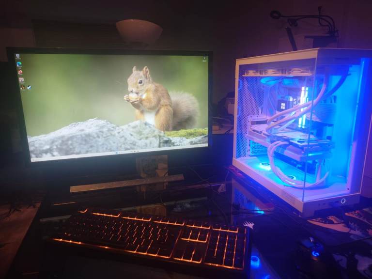 High-Performance Custom Gaming PC – White Case