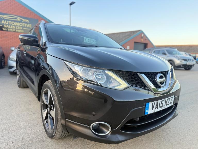2015 Nissan Qashqai 1.2 DiG-T N-Tec+ 5dr HATCHBACK Petrol Manual