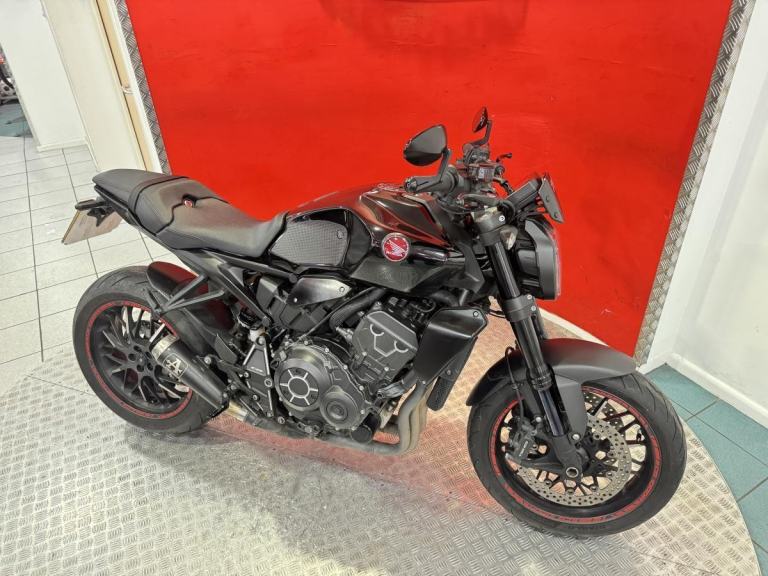 2022 '71' Honda CB1000R Black Edition