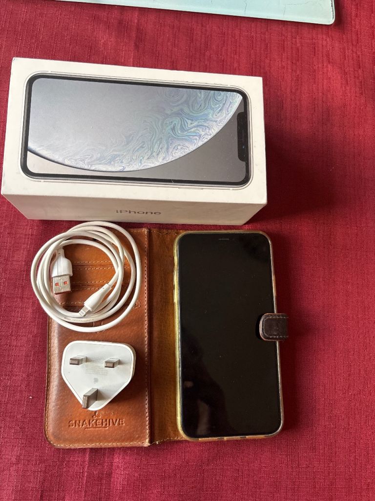 Apple I phone XR