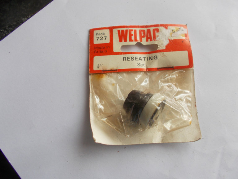 ODDMENTS FOUND IN GARAGE /WILL SEPERATE  / WILL POST /OFFER THE LOT