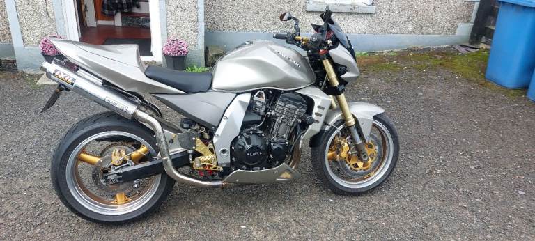 KAWASAKI Z 1000 FULL MOT 15K MILES