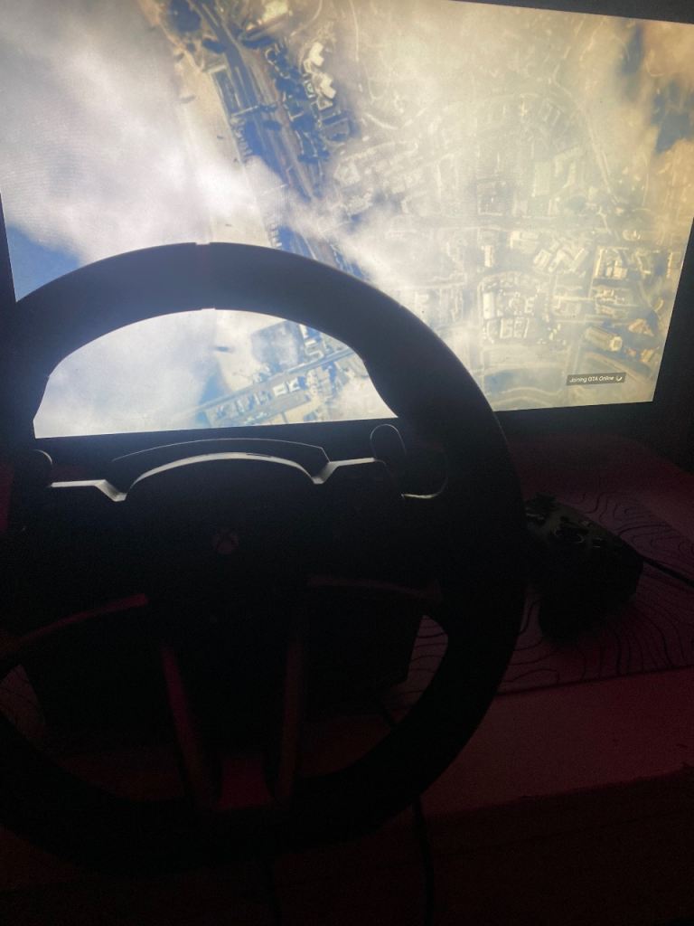 image for XBOX ONE HORI STEERING WHEEL *FULLY WORKING*