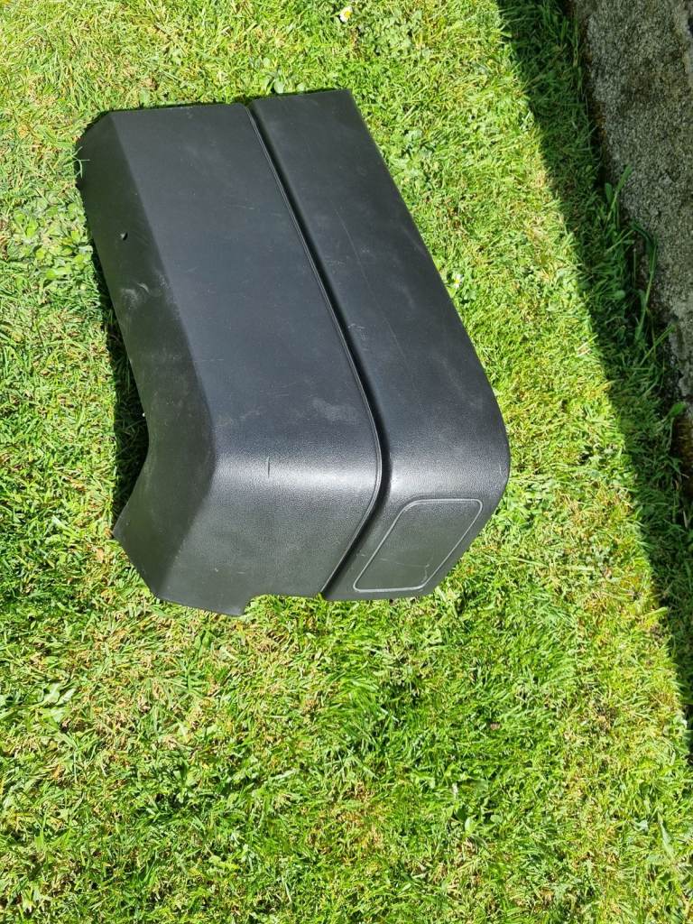 Vw t4 passanger side bumper end really nice condtion for age