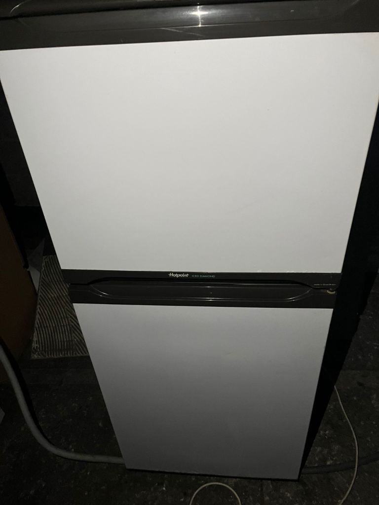Fridge freezer 