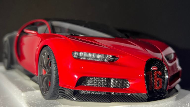 1:18 AUTOart Bugatti Chiron Sport brand new in original box 
