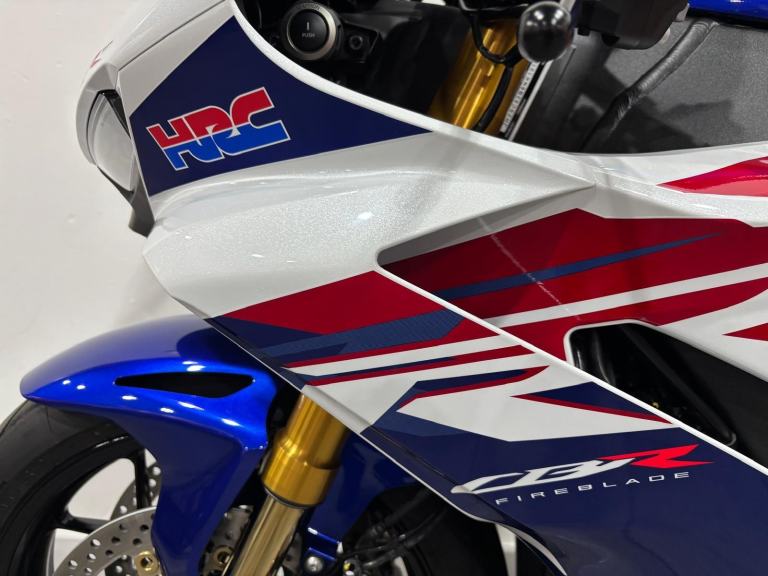2025 Honda Fireblade CBR1000RRR SP, 30th Anniversary #1703, Warranty until 09/31