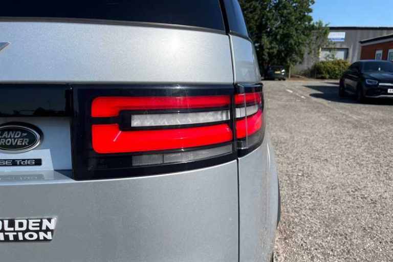 2018 Land Rover Discovery 3.0 TD V6 HSE Luxury SUV 5dr Diesel Auto 4WD Euro 6 (s/s) (258 ps) SUV ...