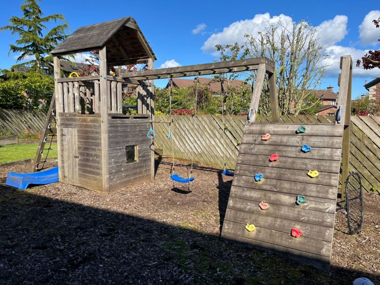 Climbing frame for sale- Buyer to dismantle and collect 