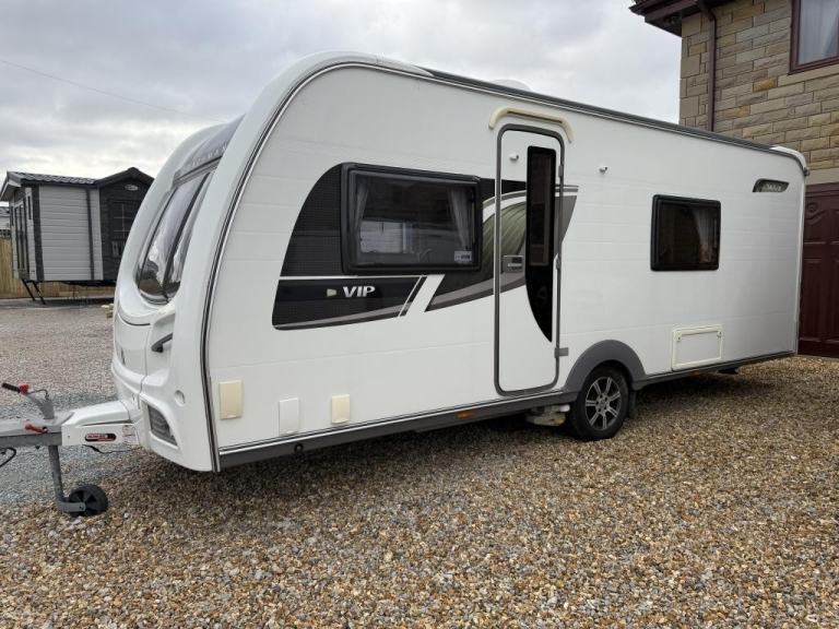 2013 COACHMAN VIP 565 4 Berth fixed single beds