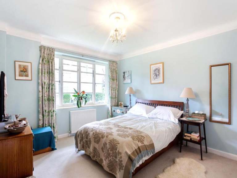 🏚️🔑  MASSIVE DOUBLE ROOM IN CANARY WHARF!  🔑AMAZING 