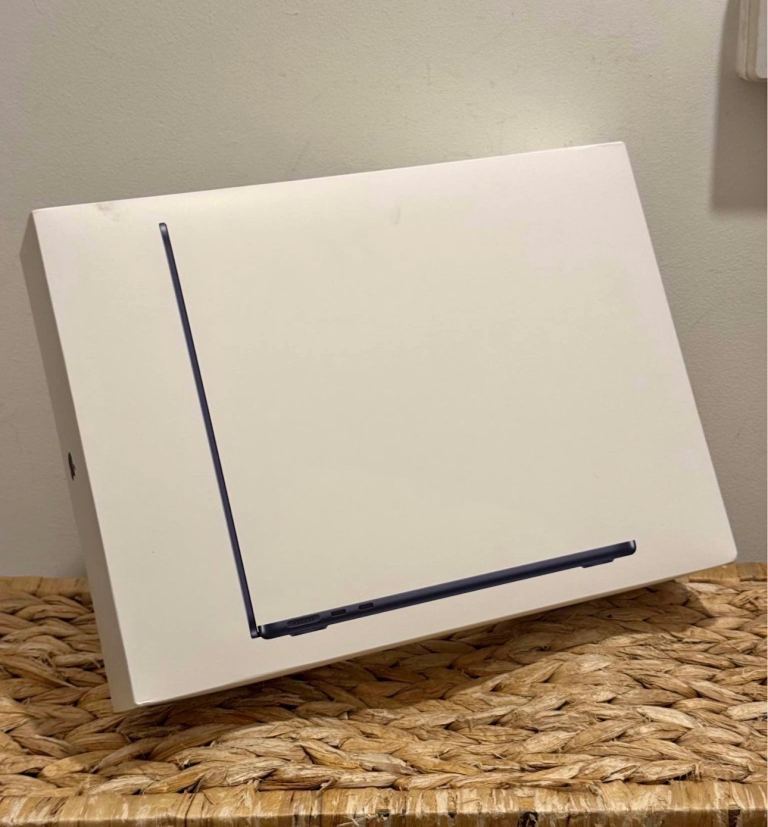 Apple MacBook Air M2 13.6 inch 256GB 16GB