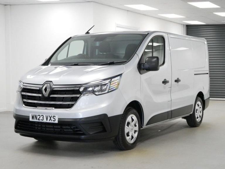 2023 RENAULT TRAFIC SL28 2.0 BLUEDCI 130 BHP SWB BUSINESS PLUS +