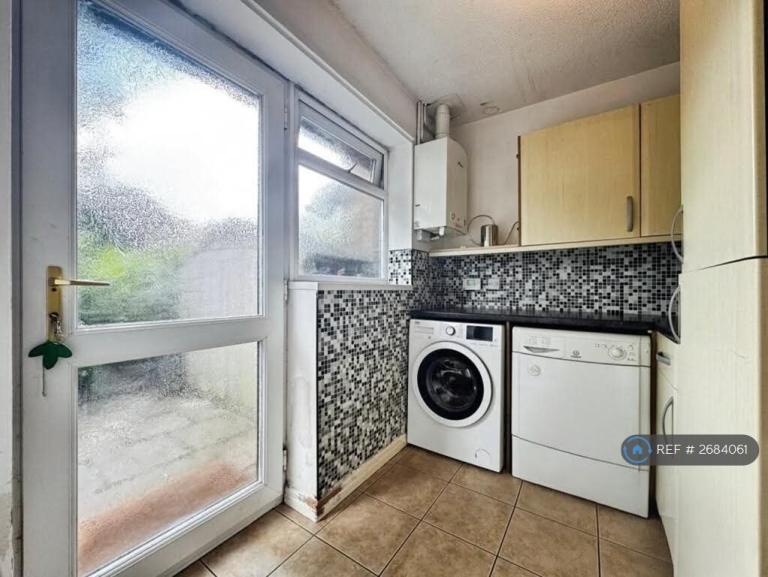 3 bedroom house in Mallards Walk, Preston, PR5 (3 bed) (#2684061)