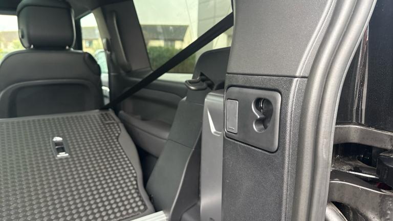 2025 Land Rover Defender 3.0 D250 X-Dynamic HSE 90 3dr Auto Diesel Estate Estate Diesel Automatic