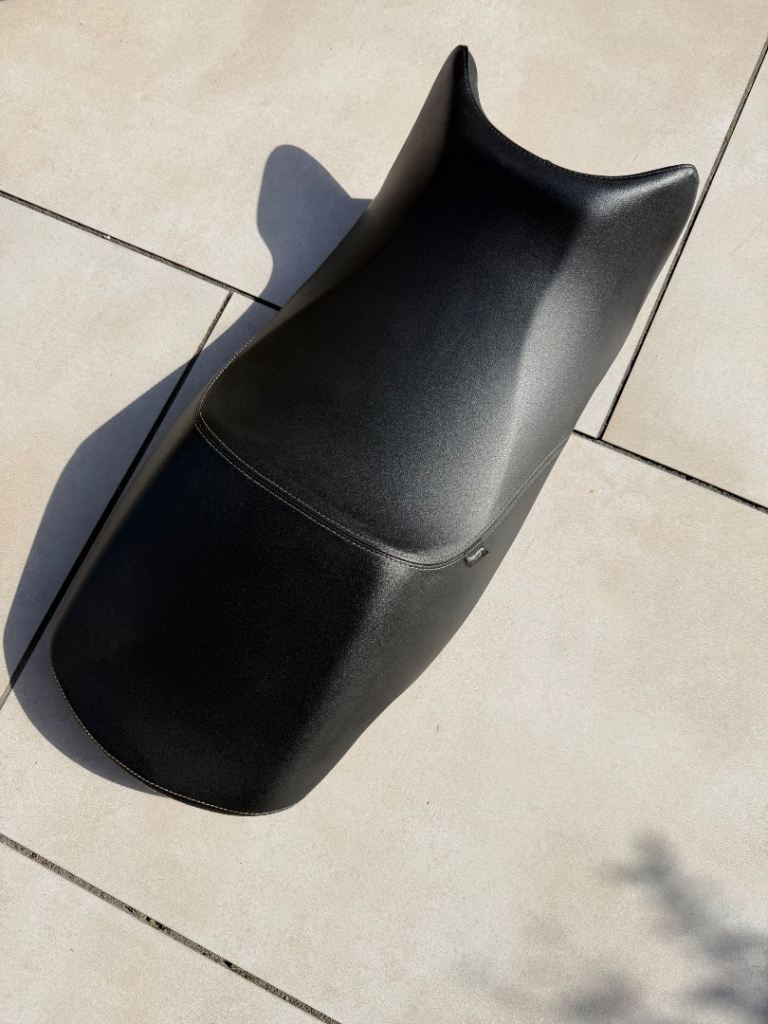  Triumph sprint GT low seat immaculate for 2012 model 