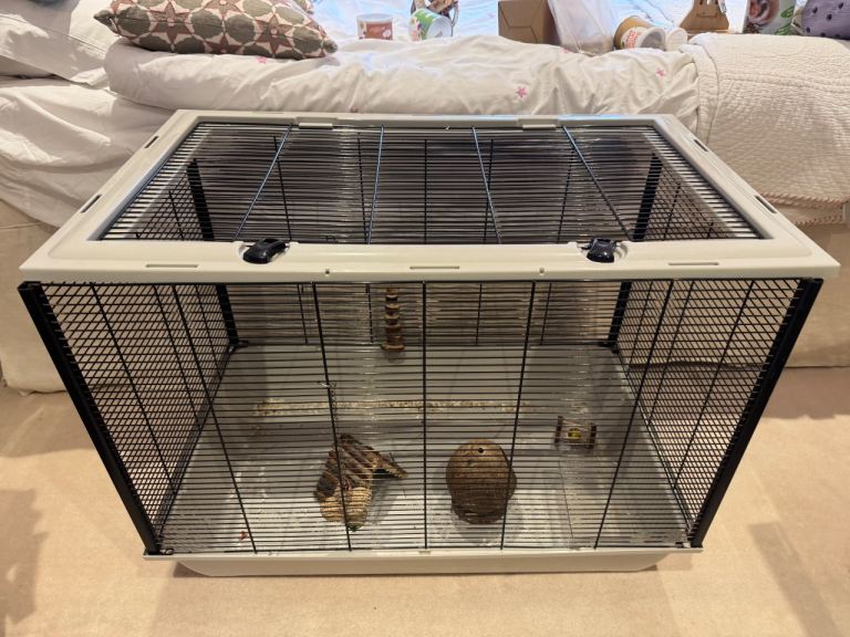 Hamster cage + accessories + food
